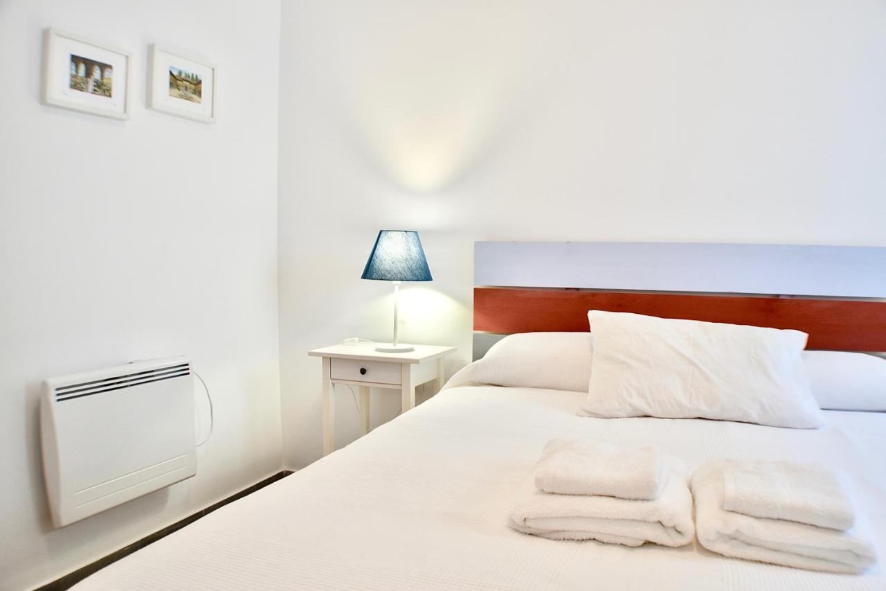 Acogedor Apt 8Pax 4Bdr 2Bth - Cozyhomesevilla1 Екстериор снимка
