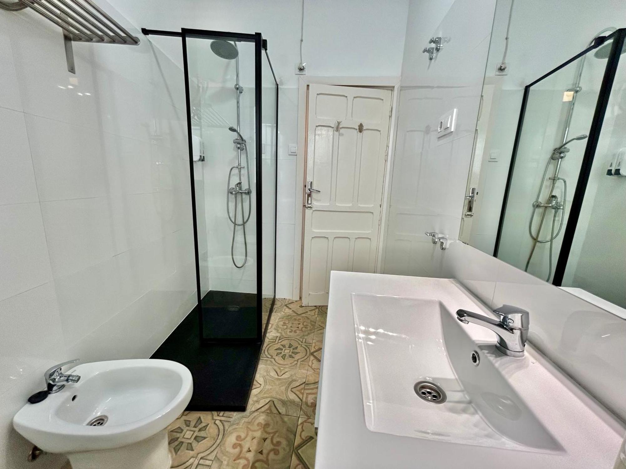 Acogedor Apt 8Pax 4Bdr 2Bth - Cozyhomesevilla1 Екстериор снимка