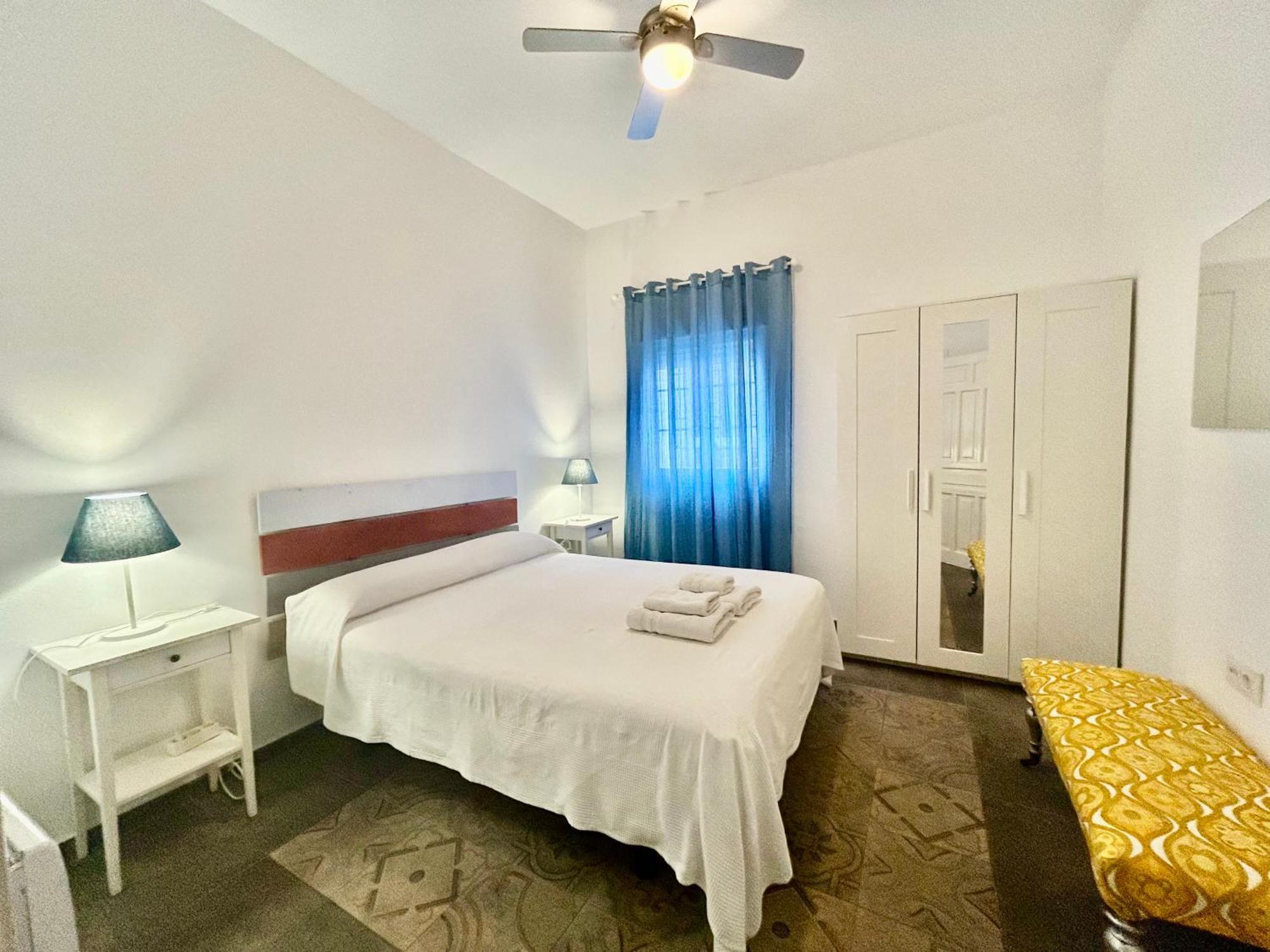 Acogedor Apt 8Pax 4Bdr 2Bth - Cozyhomesevilla1 Екстериор снимка