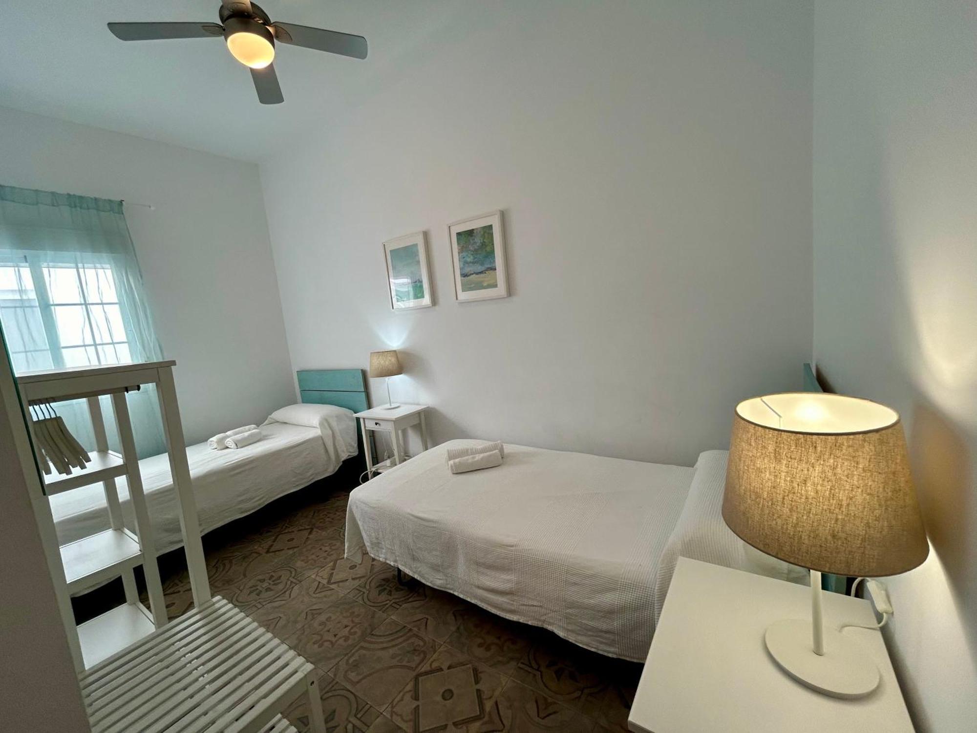 Acogedor Apt 8Pax 4Bdr 2Bth - Cozyhomesevilla1 Екстериор снимка