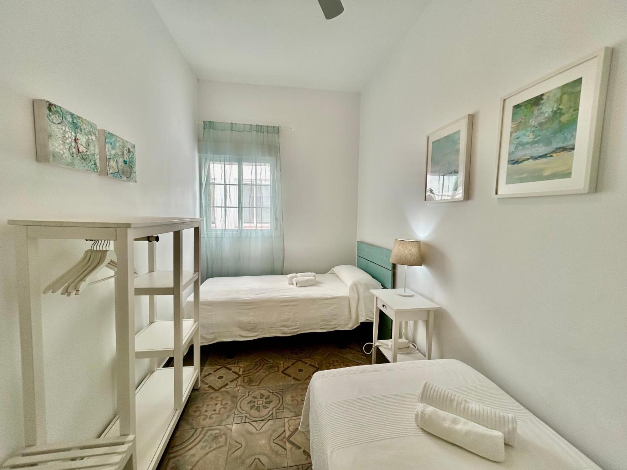 Acogedor Apt 8Pax 4Bdr 2Bth - Cozyhomesevilla1 Екстериор снимка