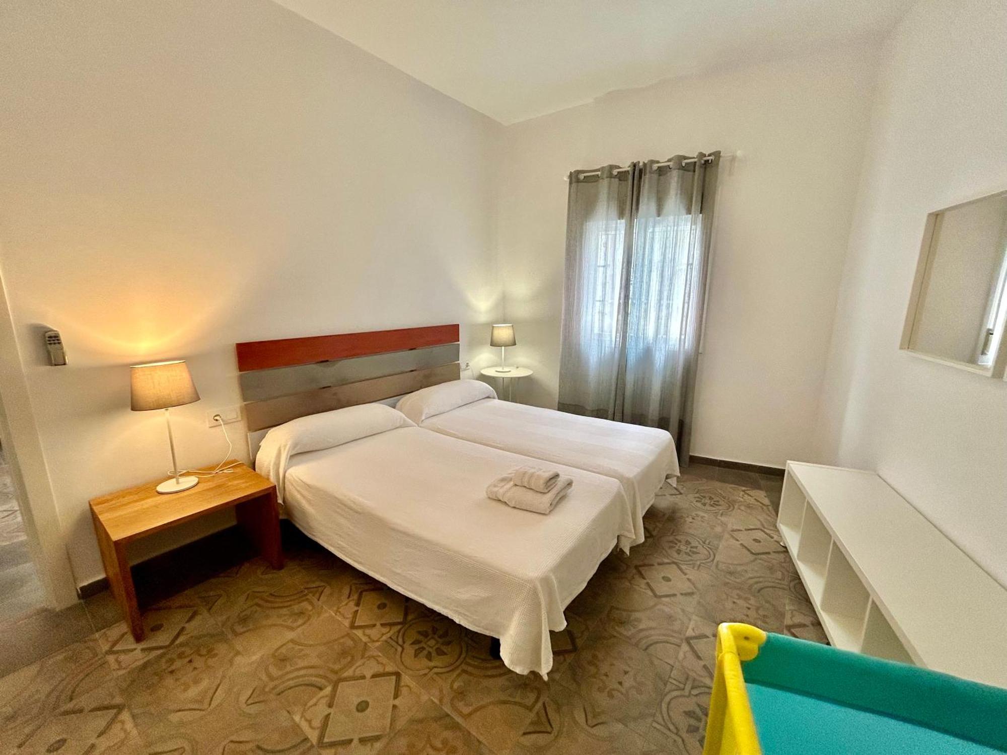 Acogedor Apt 8Pax 4Bdr 2Bth - Cozyhomesevilla1 Екстериор снимка